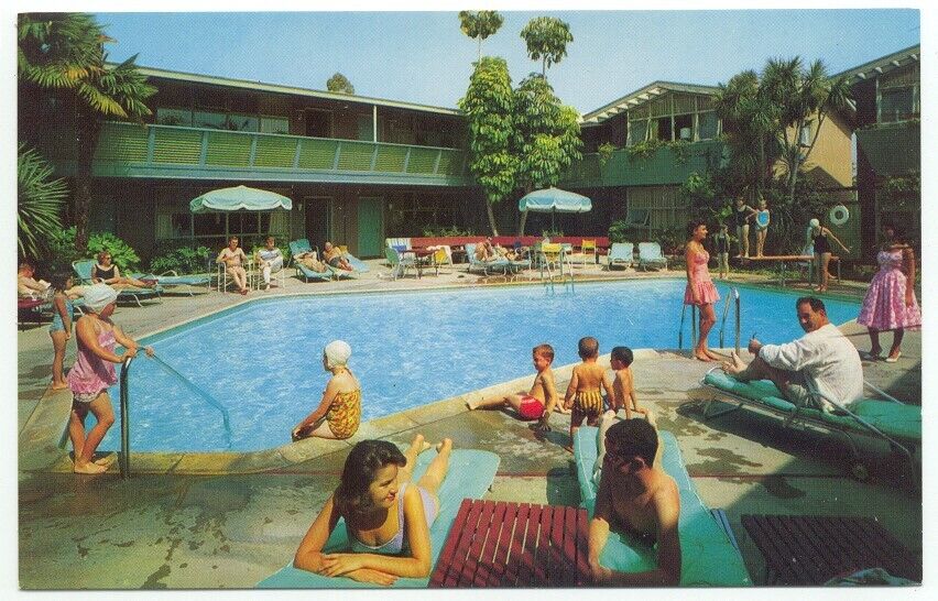 Los Angeles CA Cavalier Hotel Pool 10724 Wilshire Blvd. Postcard California
