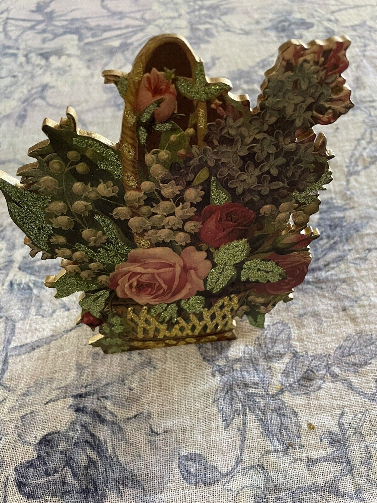 Music Box Victorian Basket Of Flowers Lara’s theme wood Frogmore Handmade In USA