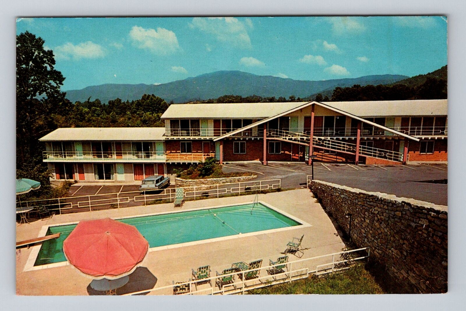 Middlesboro KY-Kentucky, Boone Trail Motel Advertising, Vintage Postcard