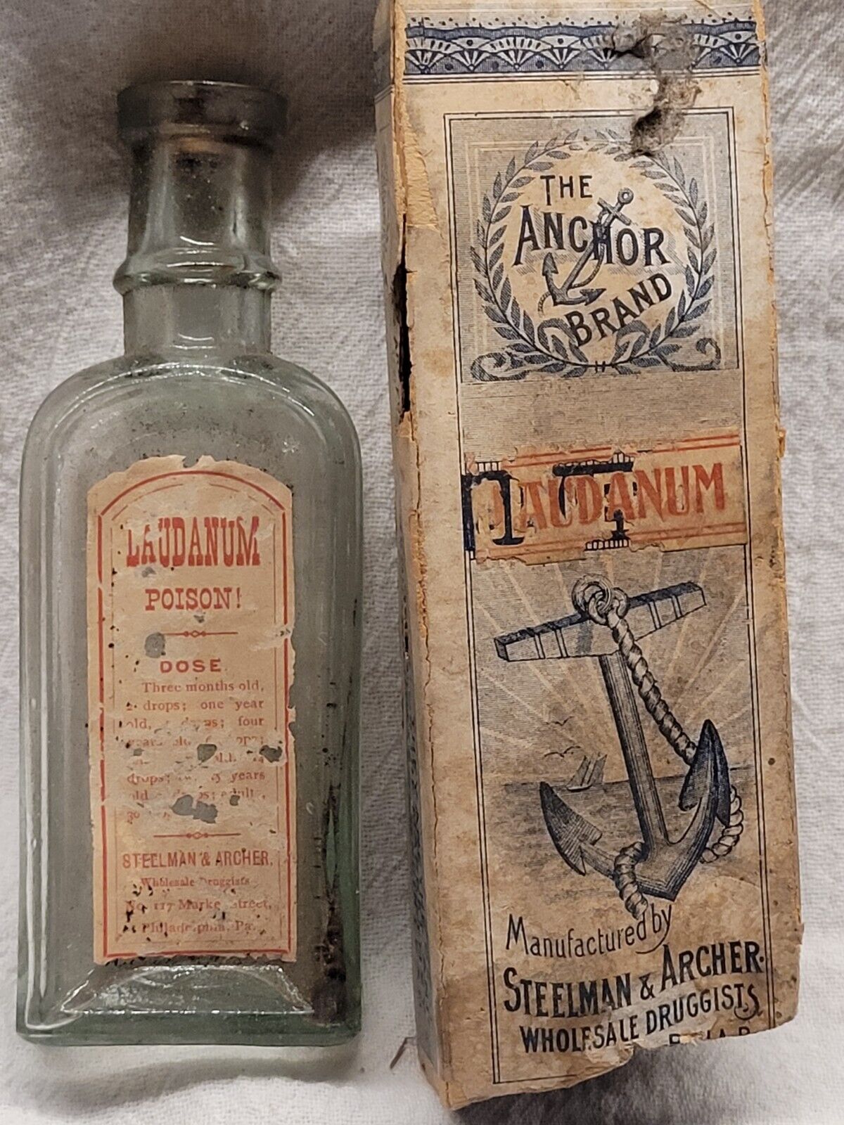 Antique Stillman & Archer Poison Bottle Original Label & Box Great Graphics Rare