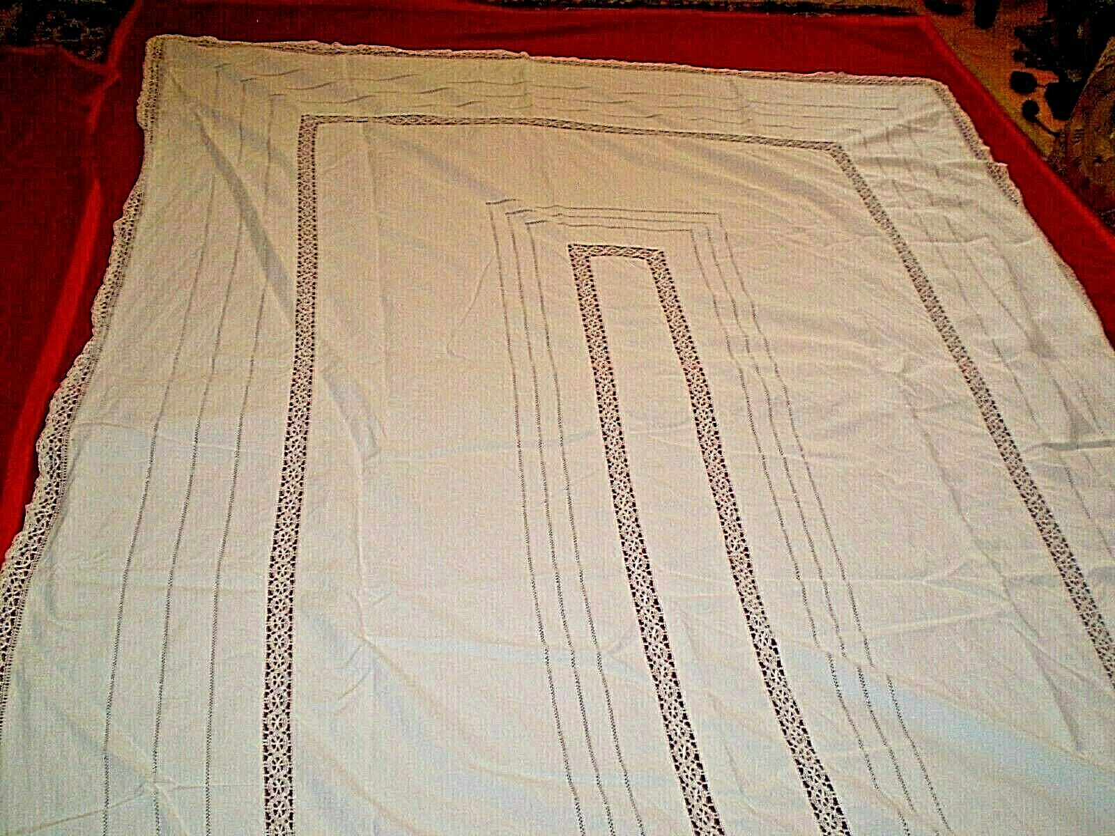 Lovely Vintage Handmage Tablecloth  lace 69 in x 124 in