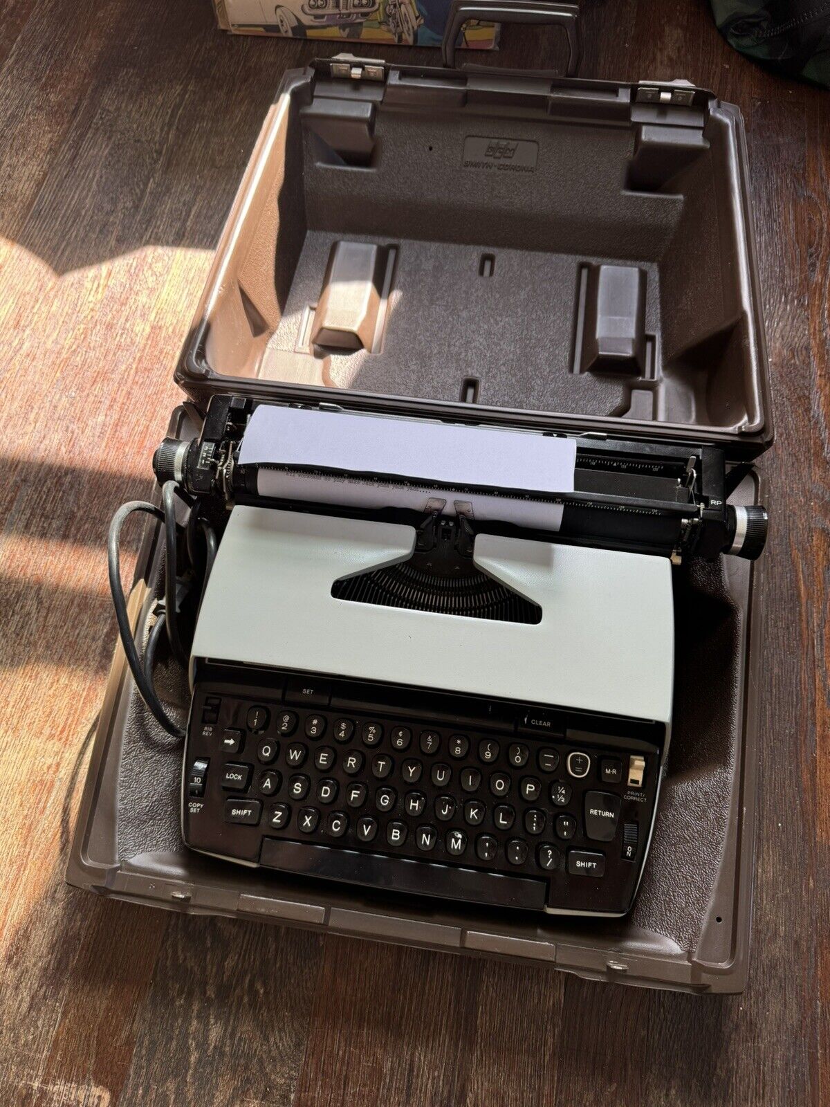 Corona Smith Vintage Electric Typewriter SMC with Case