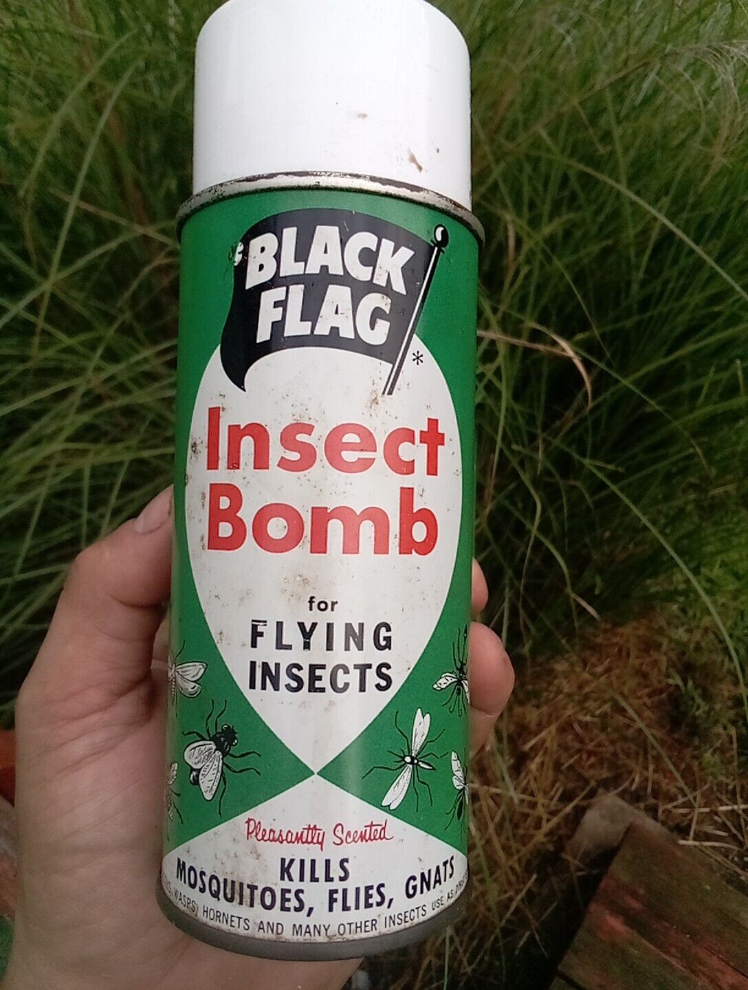 - Vintage 1960s / 70s Black Flag Insect Bomb Metal Bug Spray Can -
