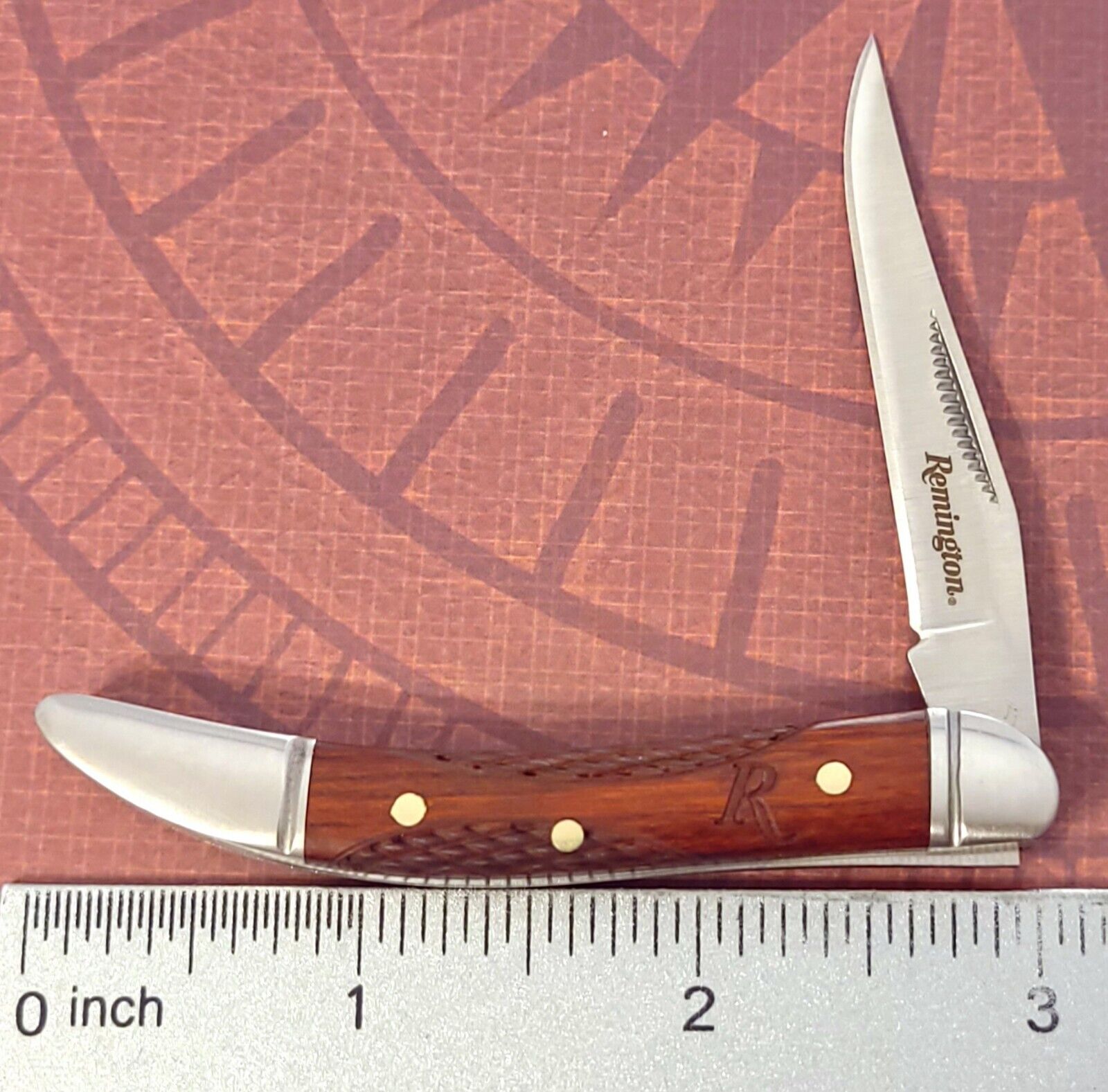 Remington Knife Single Blade Small Texas Toothpick Brown Checkered Wood Handles