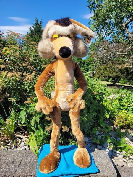 Wile E. Coyote Toy Plush HUGE 50\