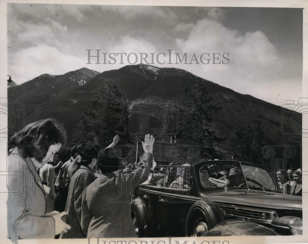1939 Press Photo Banff Canada King George VI & Queen Elizabeth visit