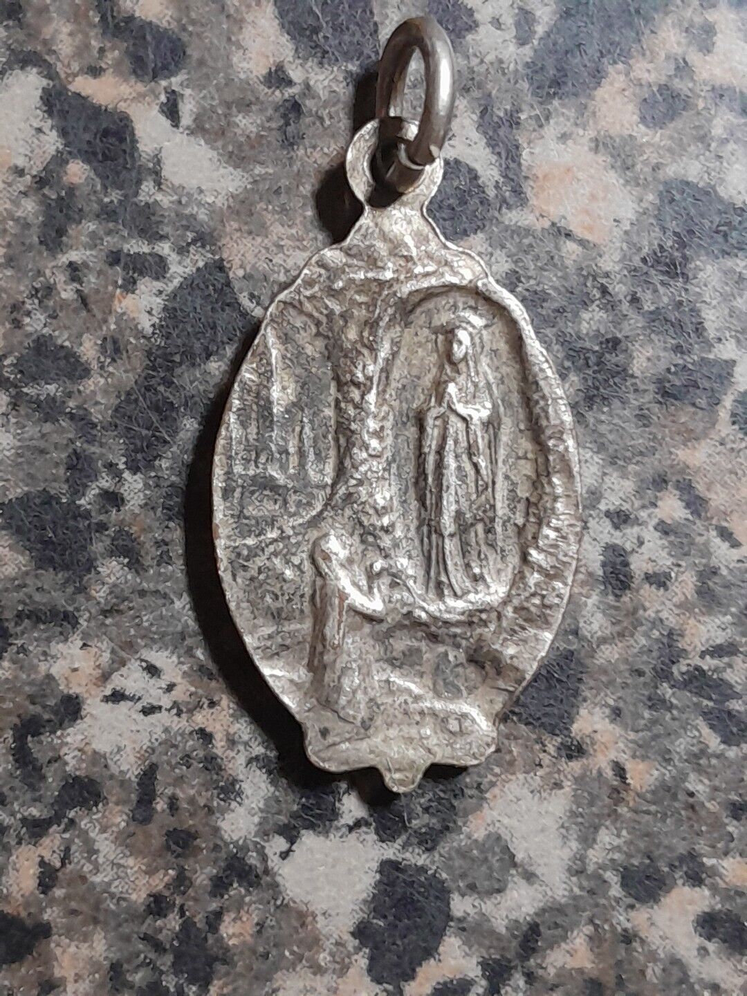 Vintage Catholic Our Lady Of Lourdes Mary St Bernadette Pray For Us Medal 