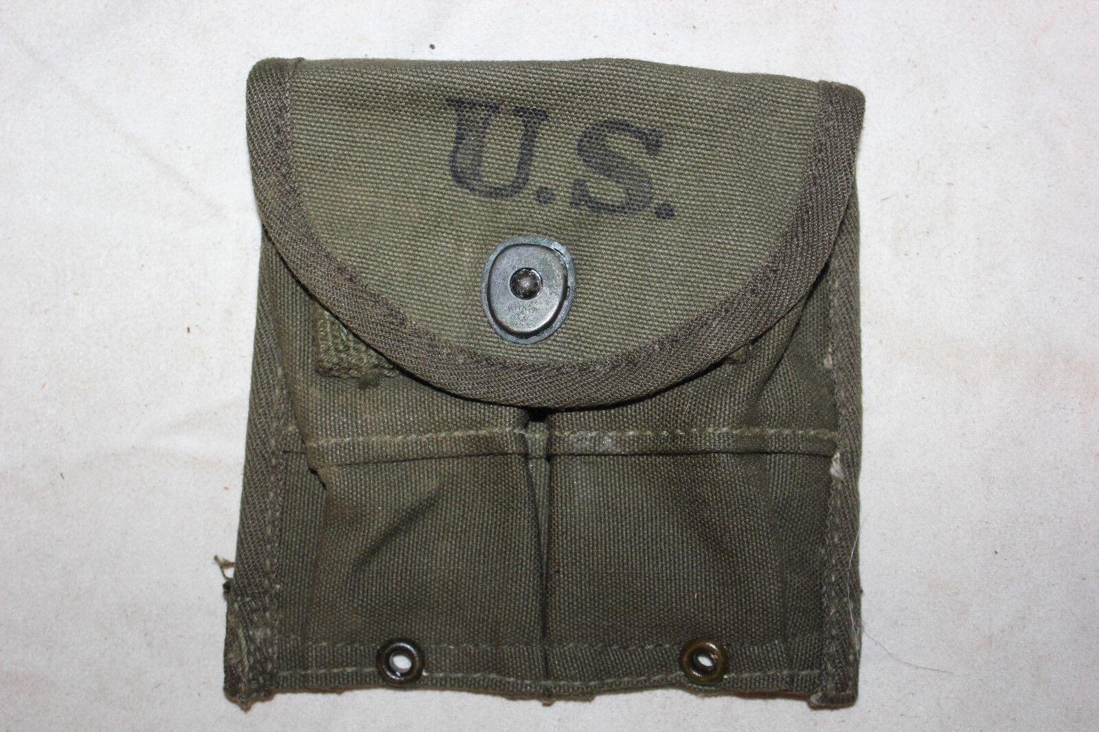 1 US Military Issue GI WW2 AVERY 1945 M1 Magazine Pouch NOS