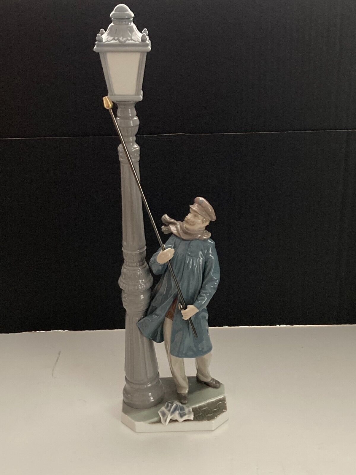 Lladro #5205 Lamplighter Figurine (1985)