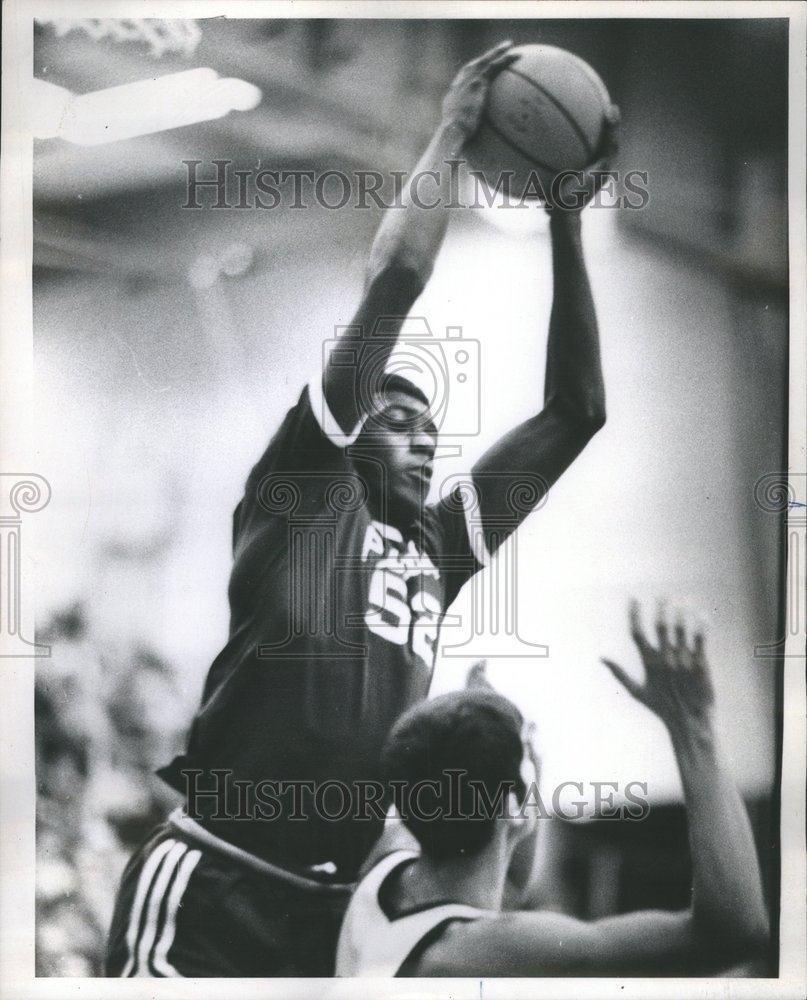 1969 Press Photo Jim Brewer Basketball Detroit Pistons - RRR51435
