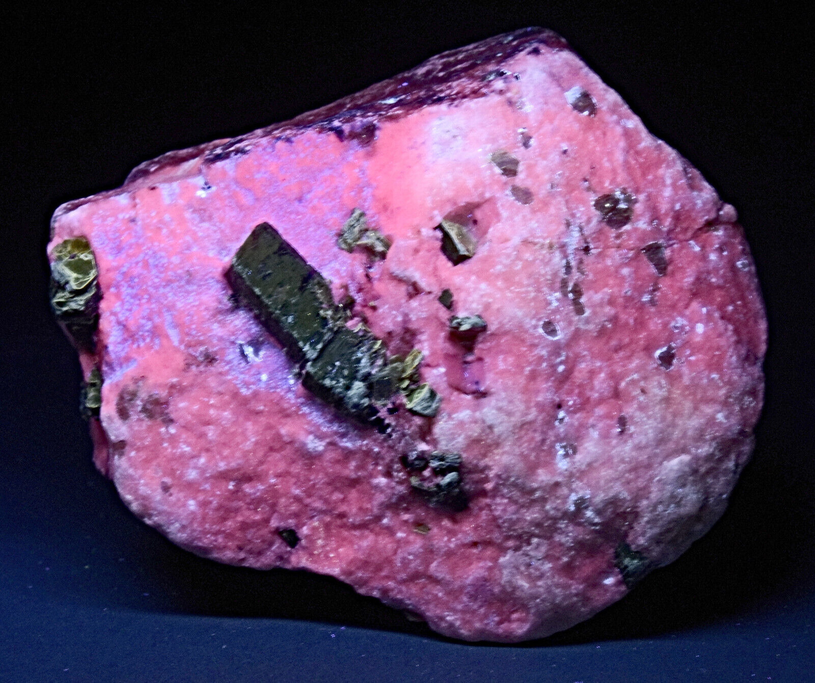 Rare Short wave Fluorescent Phlogopite crystal On Calcite Matrix 361 Gram
