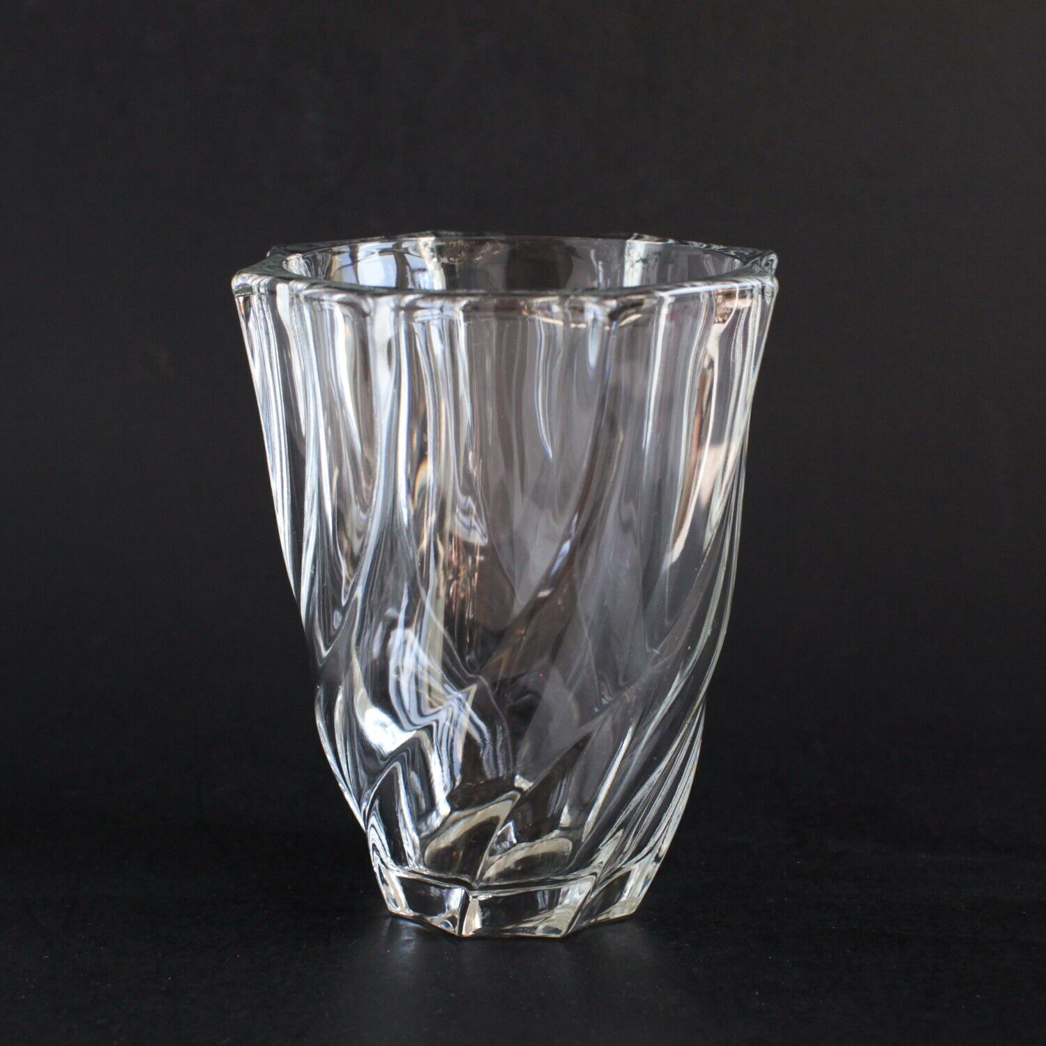Vintage French LUMINARC Glass Vase, Flower Vase, 1970\'s , Made In France 5”