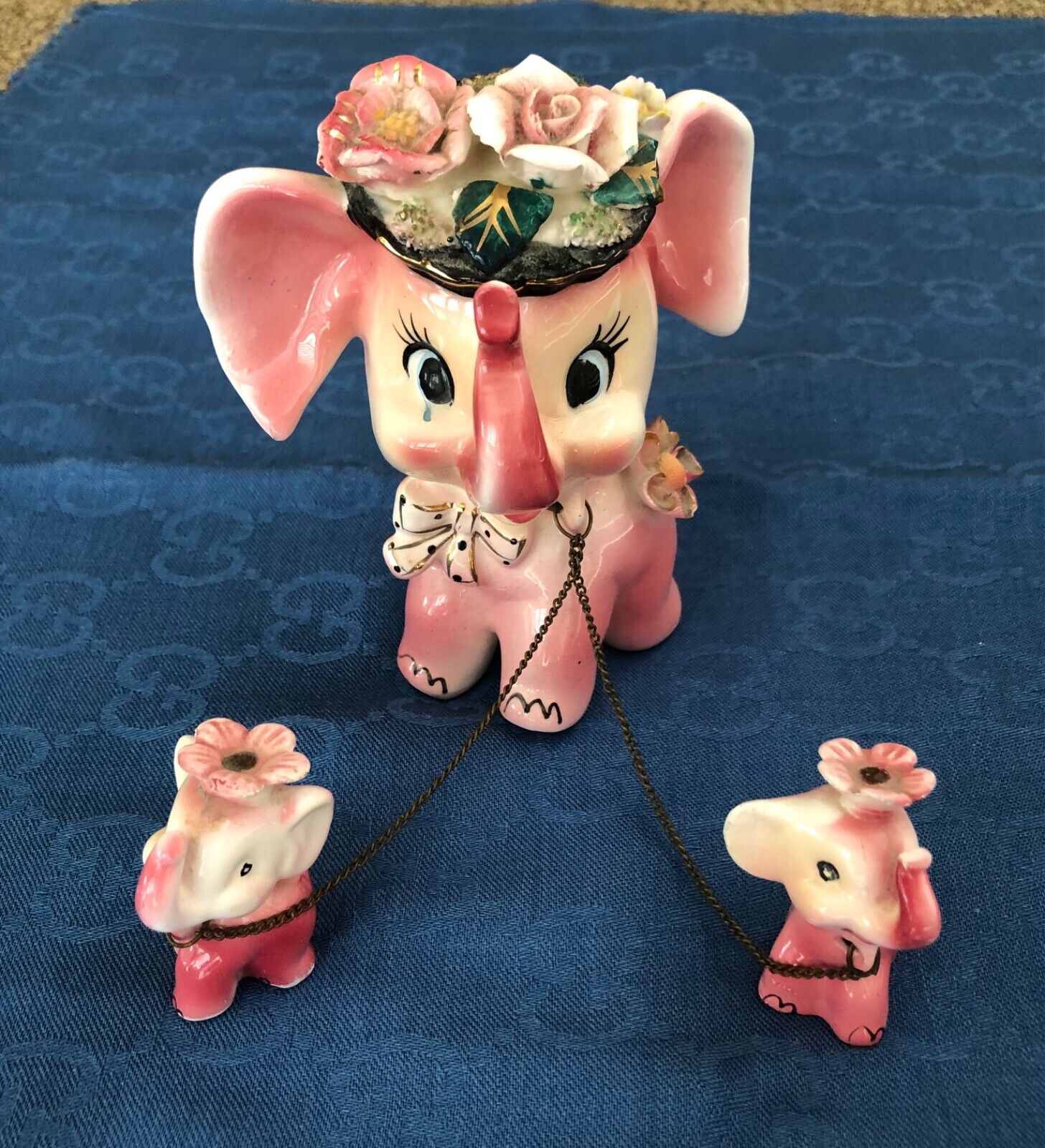 VTG Lipper Mann Creations Japan Pink Elephant & Babies on Chains Figurine