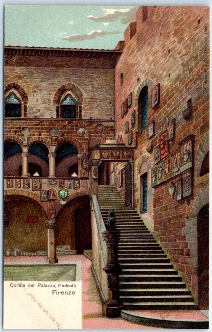 Postcard - Courtyard of the Palazzo, Podestà - Florence, Italy