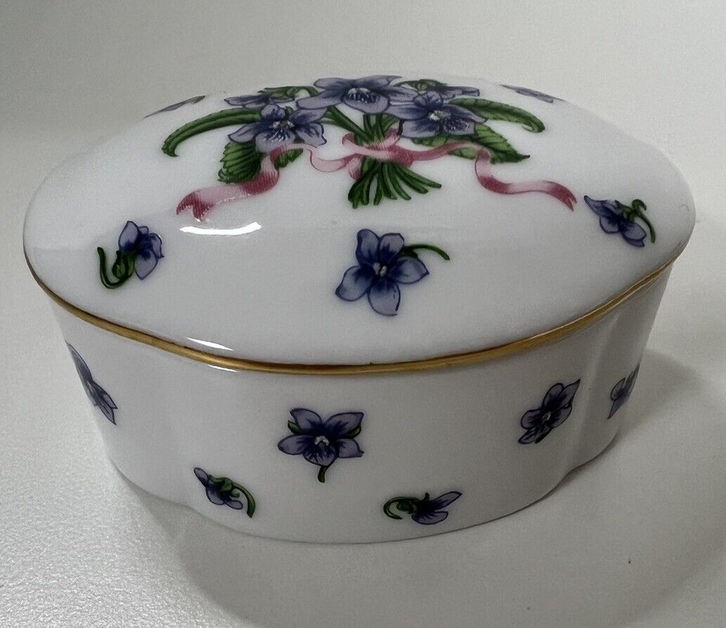 Vintage Lenox Collector\'s Society 1992 Member Gift Fine Porcelain Purple Floral