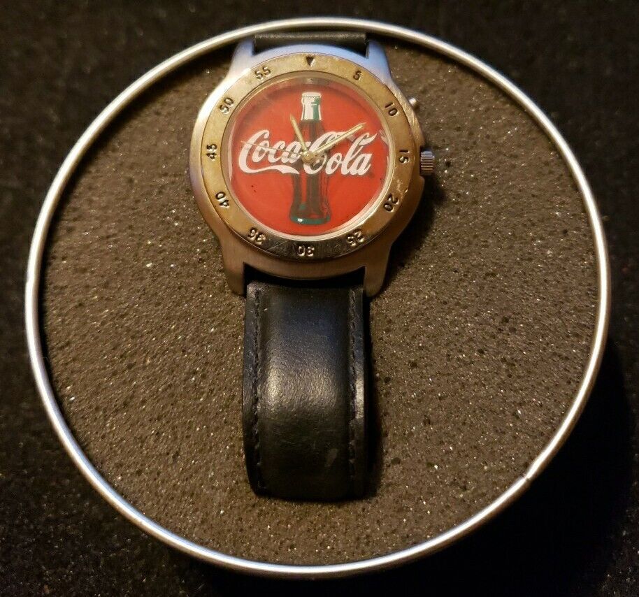  Coca Cola  Bottle Watch /Night Lights Up Red Works/ 1998 Coca Cola  Company 