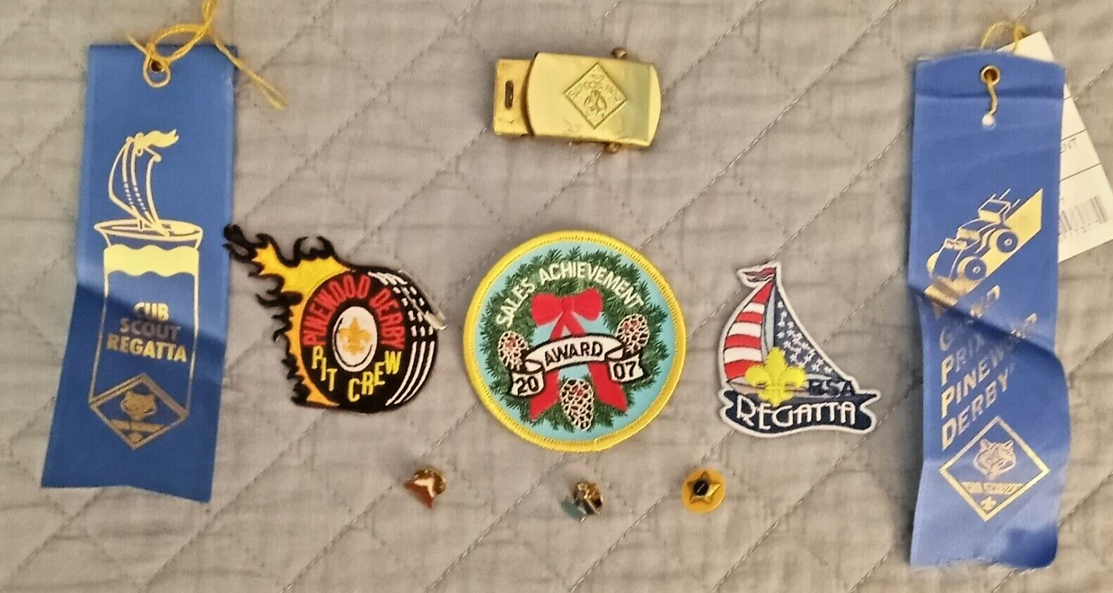 Lot of 9 Cub Scout Ribbons Pins Patches Wolf Belt Buckle-Pinewood Derby, Regatta