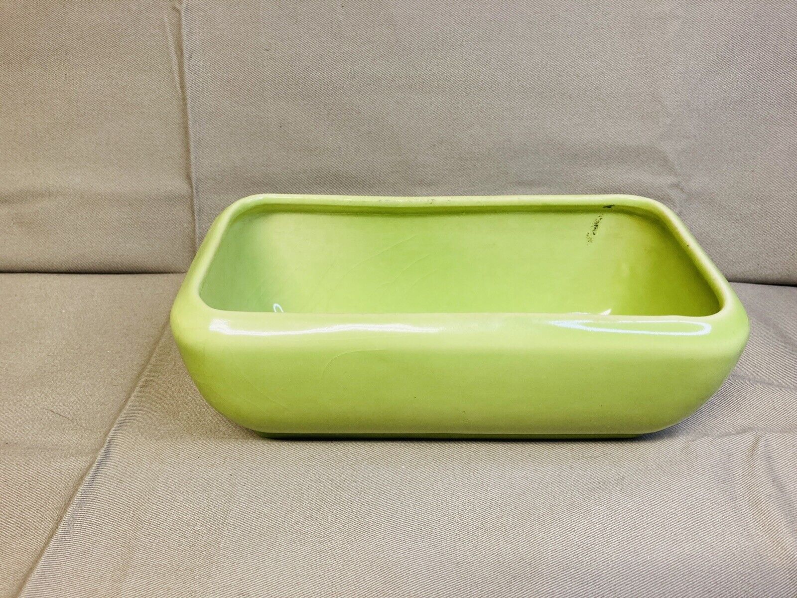Vintage MCM Hyalyn Pottery Planter Lime/Spring Green Rectangle Window Box L22316