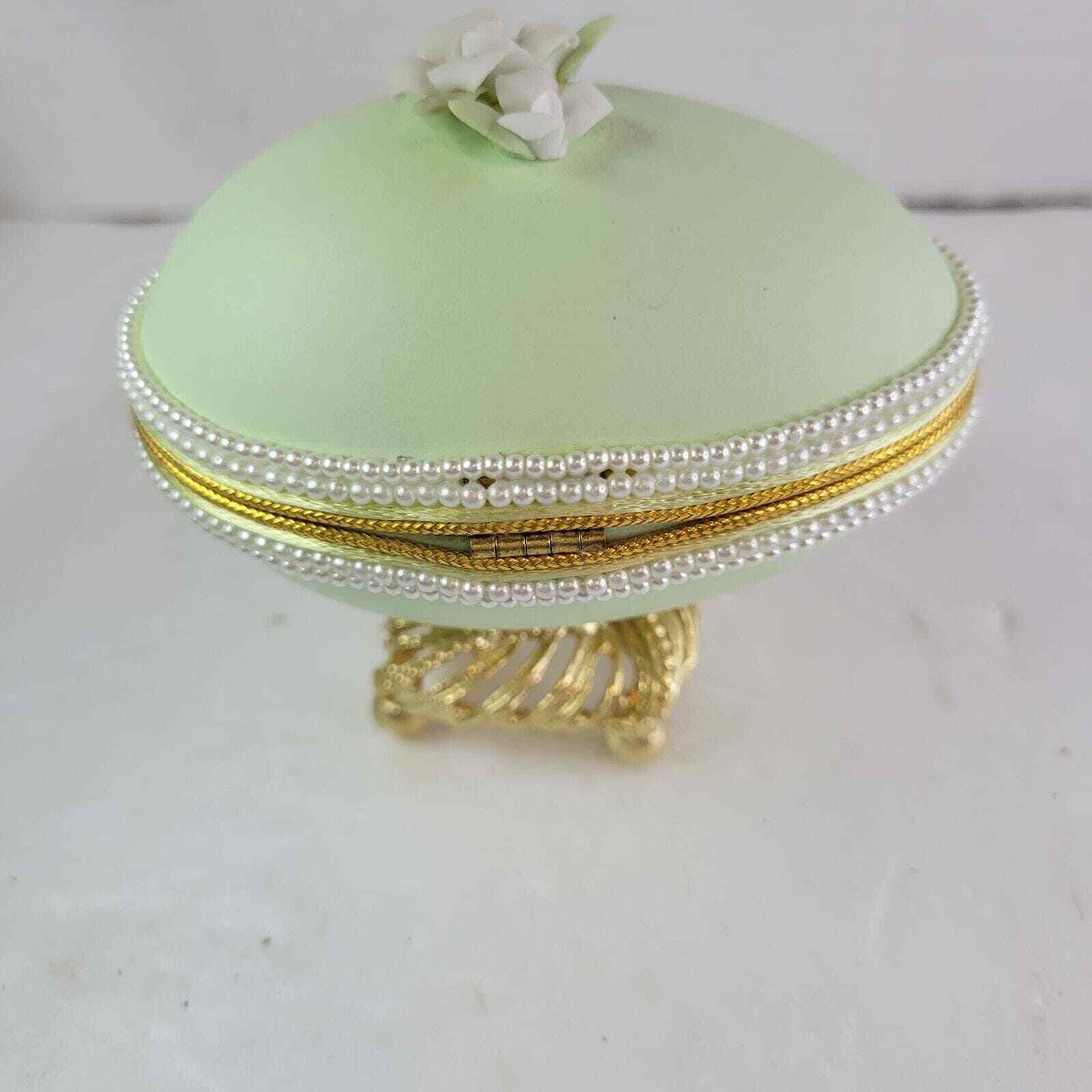 VTG Russia jewelry Collections Faberge Inspired green/White Pearl egg
