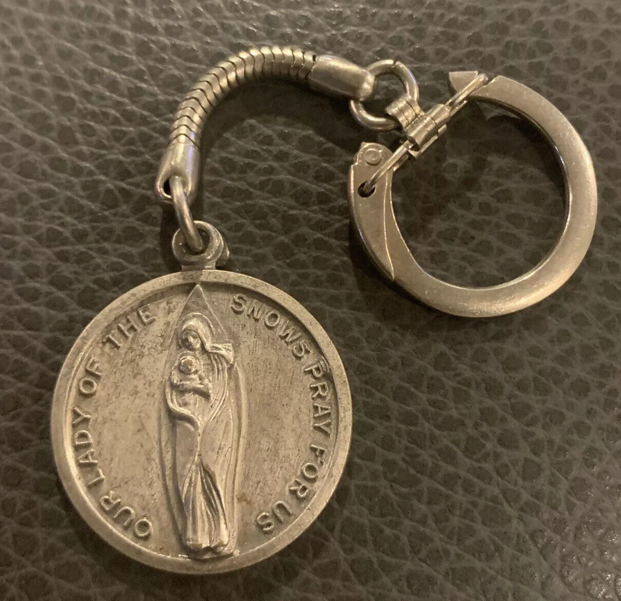 Shrine of Our Lady of the Snows Belleville Coin Vintage Keychain Keyring