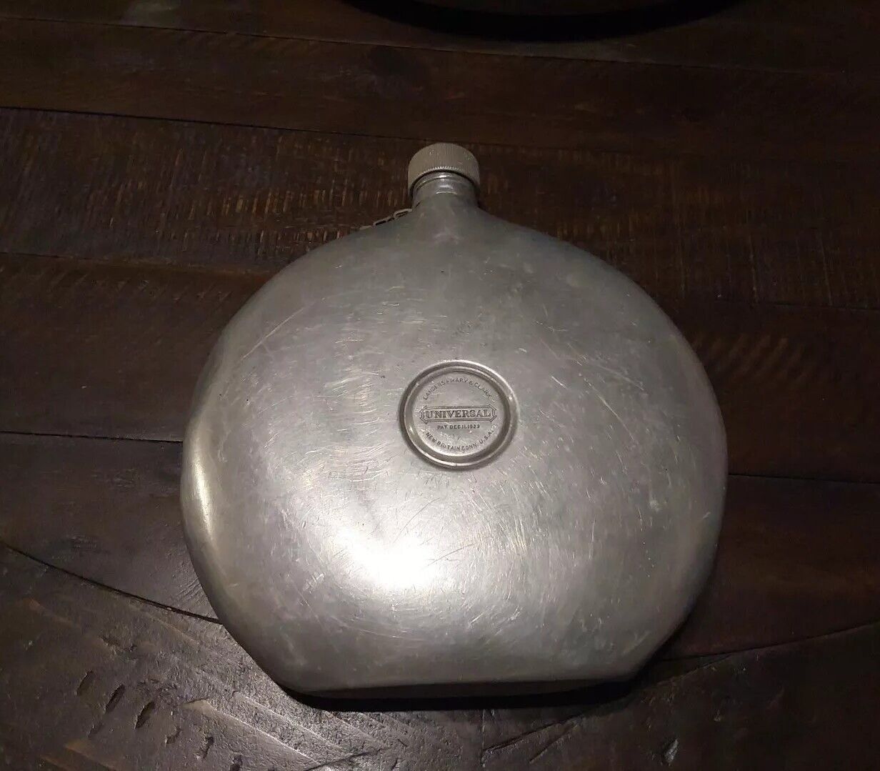 1923 LANDERS FRARY & CLARK UNIVERSAL ARMY / SCOUT ALUMINUM CANTEEN Used