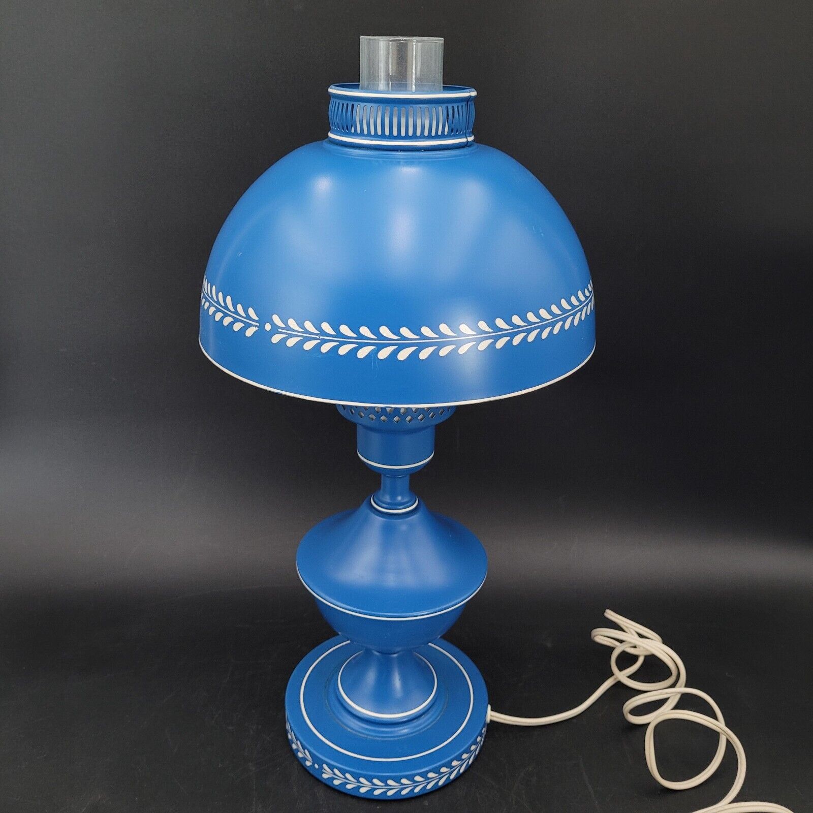17” Vintage Toleware Blue White Metal Table Lamp 60s MCM Desk Nightstand Light
