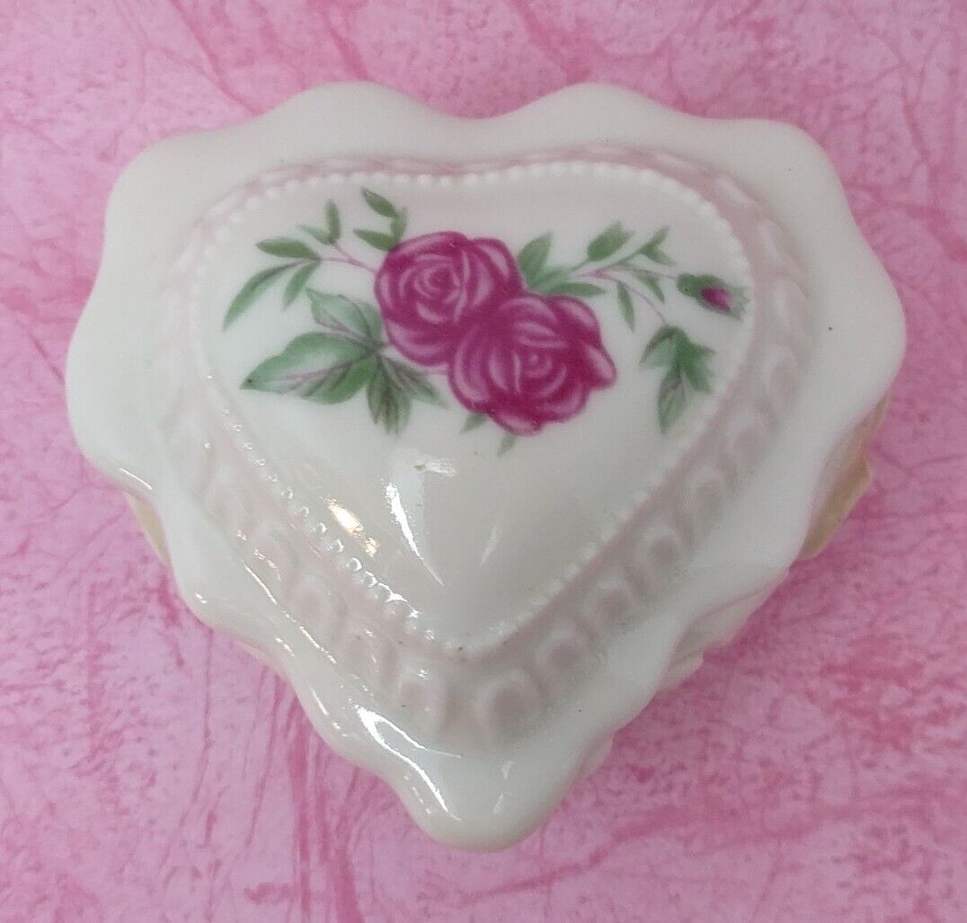 Vintage Heart Shaped Porcelain Trinket Box With Lid Pink Rose Gift