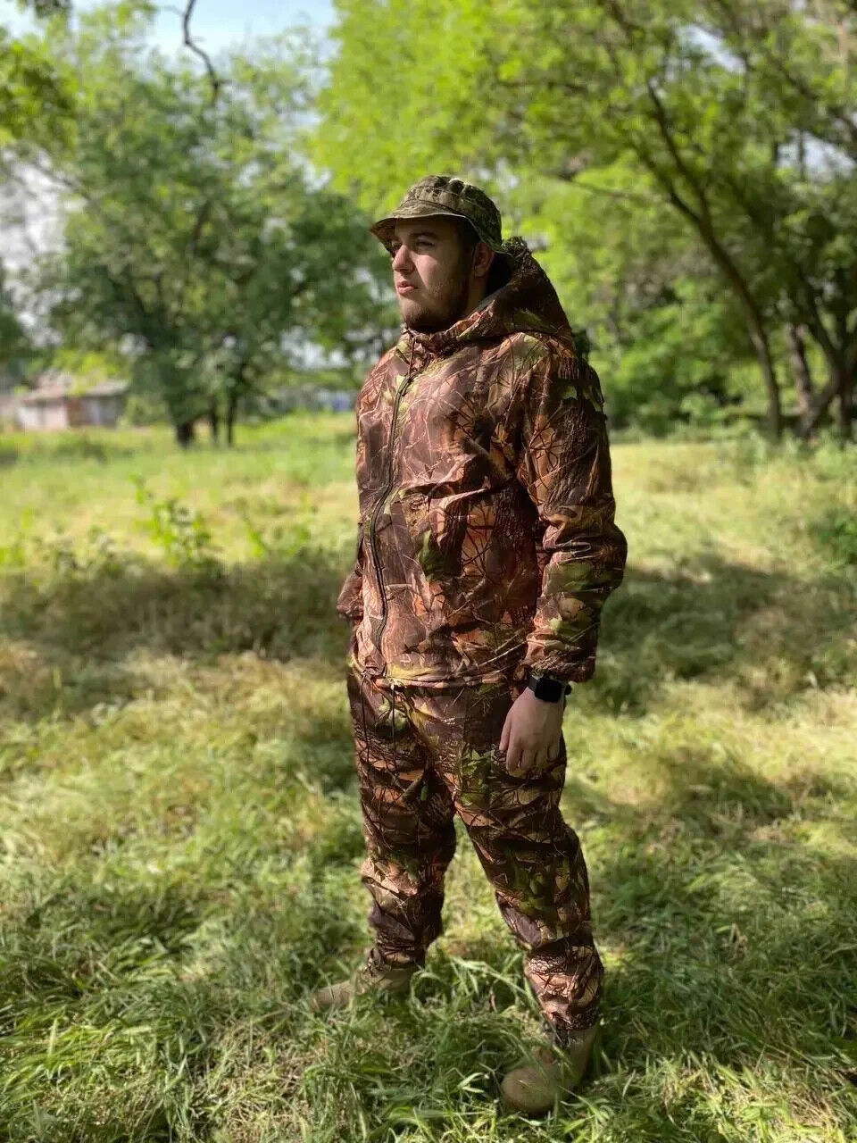 Waterproof camouflage suit