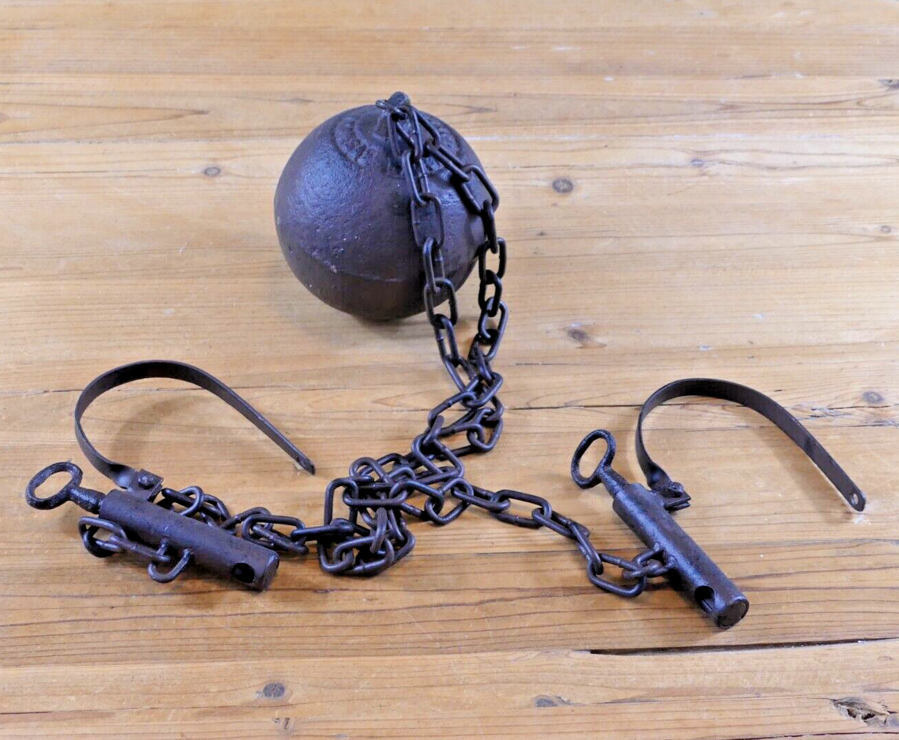 Ball and Chain Prison Iron Rustic Jail Prop 17 lbs Shackles Leavenworth Kansas