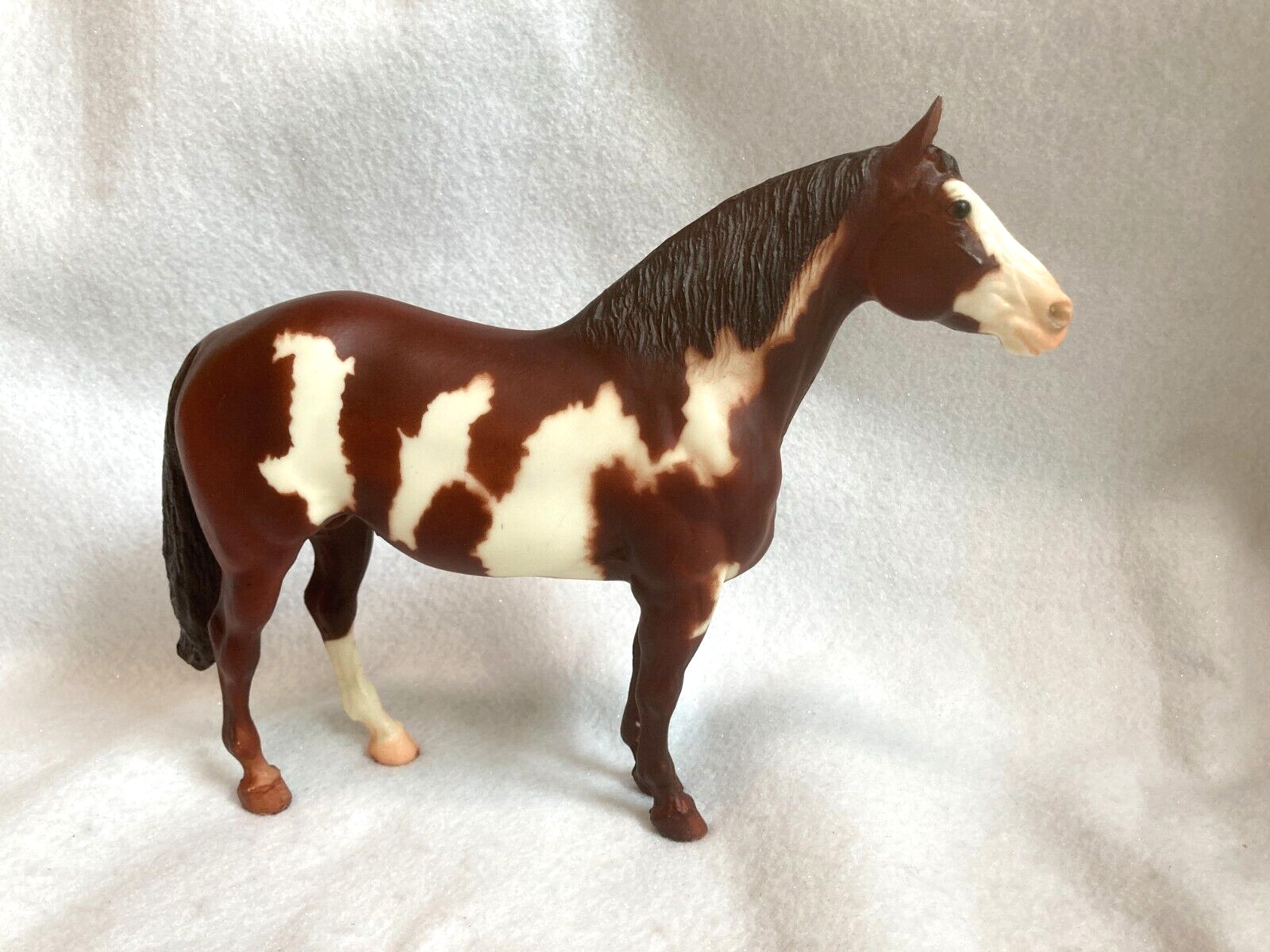 Breyer Early Adios Yellow Mount #51 Chestnut Paint Horse Spot and White Stocking