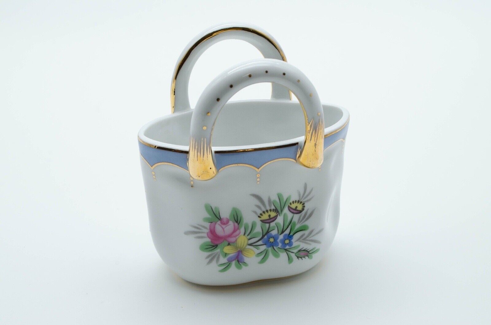 Nantucket Porcelain Rose Flower Mini Tote Bag Purse Trinket Dish W/ Blue Gold 4\
