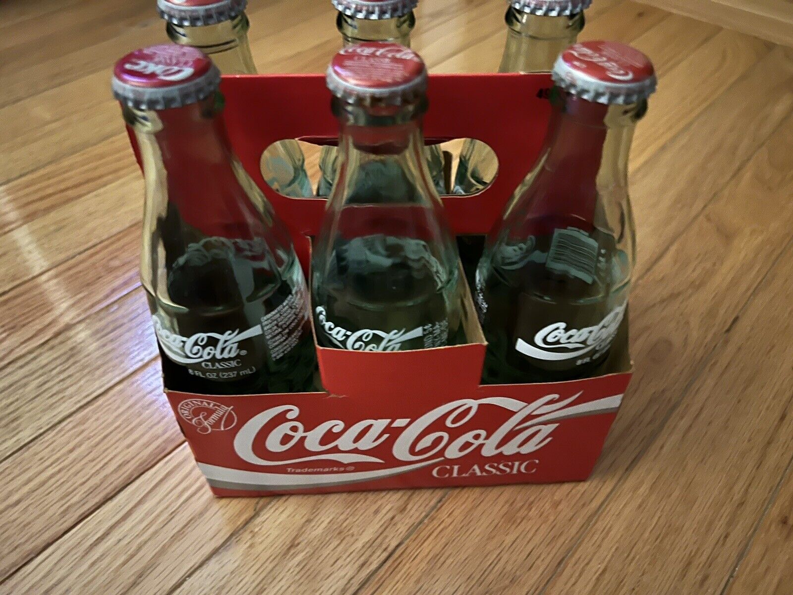 VINTAGE CLASSIC COCA COLA BOTTLES OPENED SIX PACK W/ CARRIER COLLECTIBLE