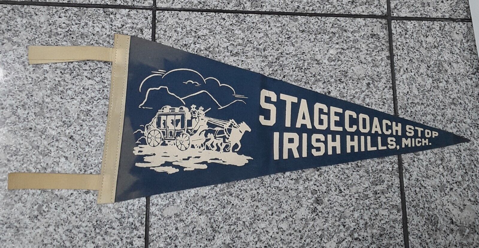 VINTAGE STAGECOACH STOP IRISH HILLS MICHIGAN FELT PENNANT