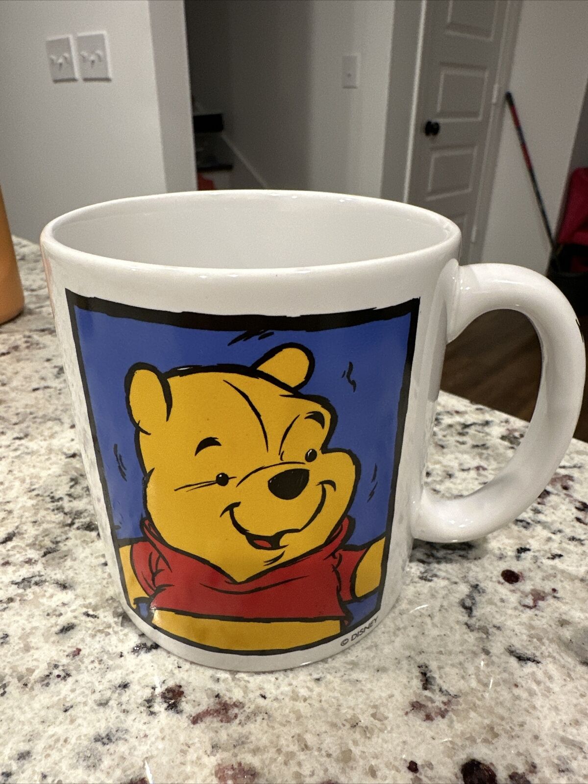 Vintage Disney Store Large 24 Ounce Winnie the Pooh Coffee Tea Mug