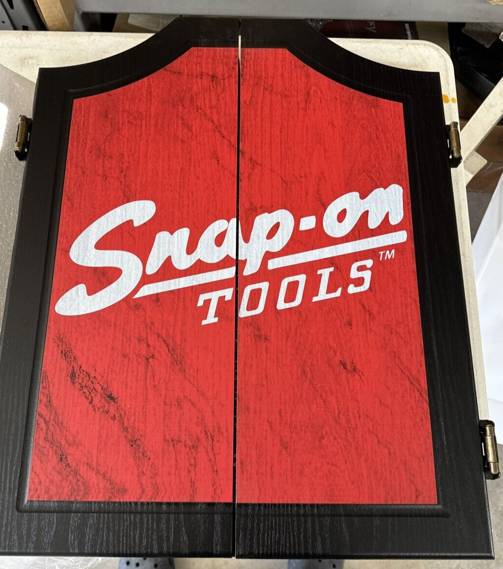 NEW SNAP-ON TOOLS COLLECTORS GARAGE WOODEN WALL HANGING DART BOARD CABINET 25