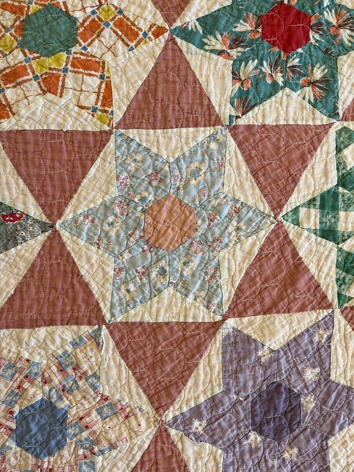 Vintage 1950-1960's 6 pointed star quilt