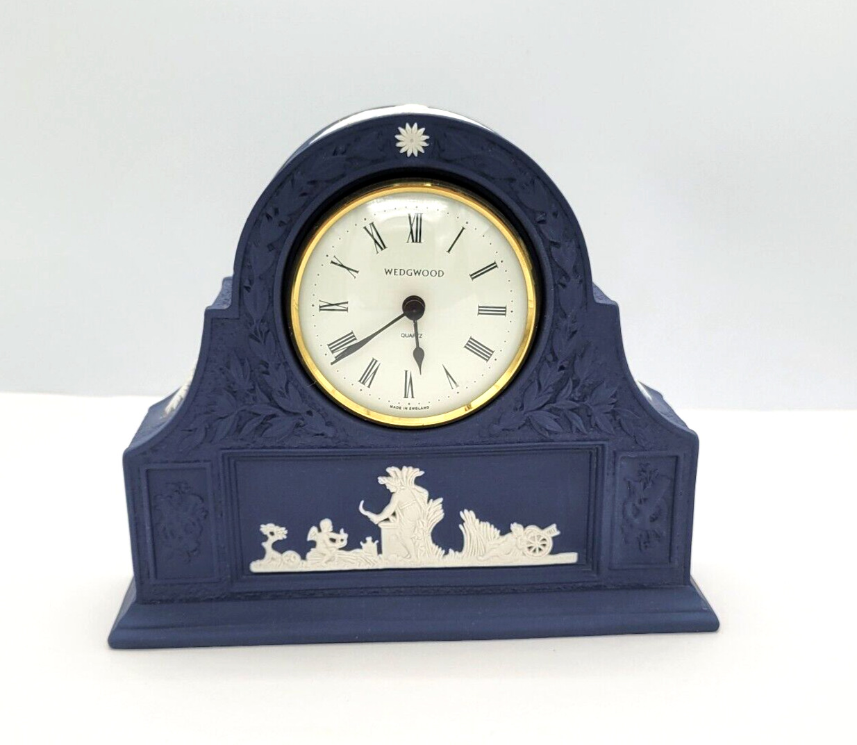 Wedgwood Portland Blue & White Jasperware Laurel Mantel Clock MINT