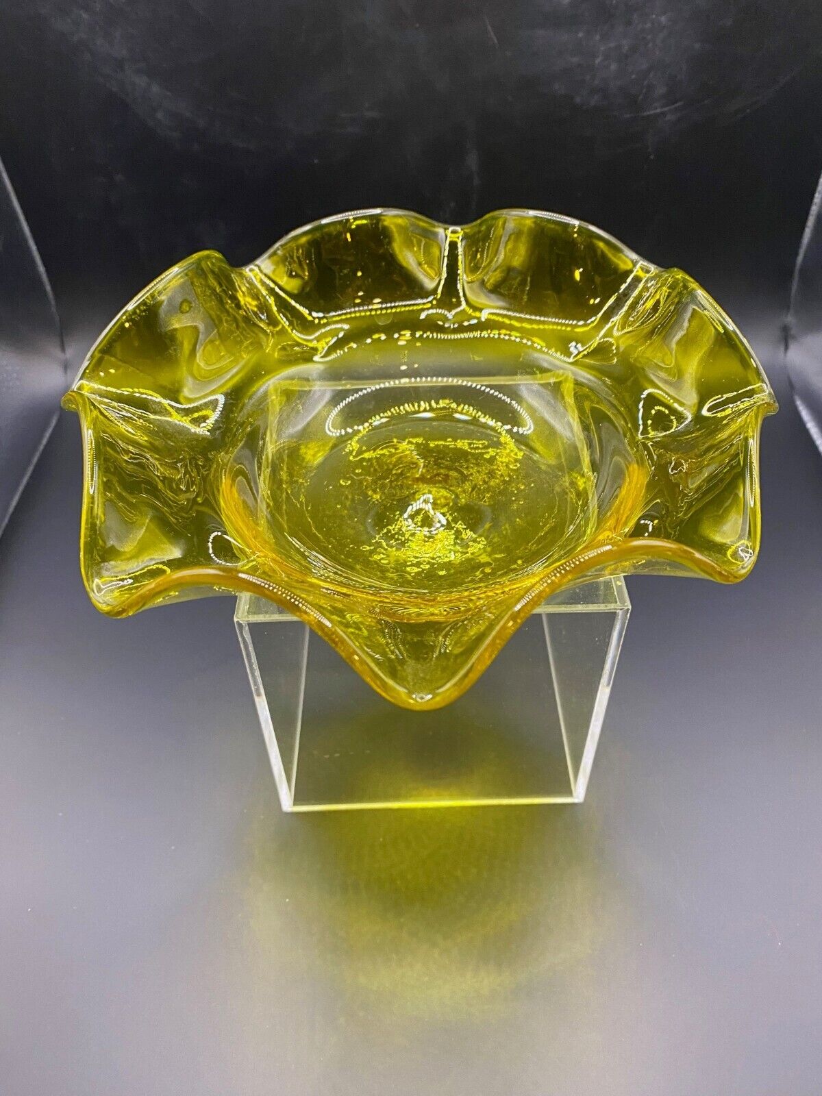 Stunning Vintage Yellow Art Glass Bowl Ruffled Hand Blown GLOWS ~ Mint Condition