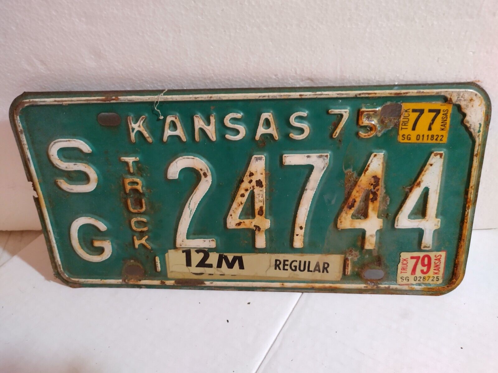 1975 White on Green Kansas Truck License Plate SG 24744
