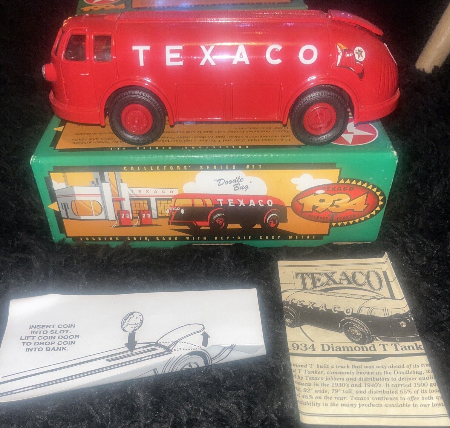 Texaco 1934 Diamond T Tanker  “Doodlebug” Vehicle Bank Diecast ERTL / New