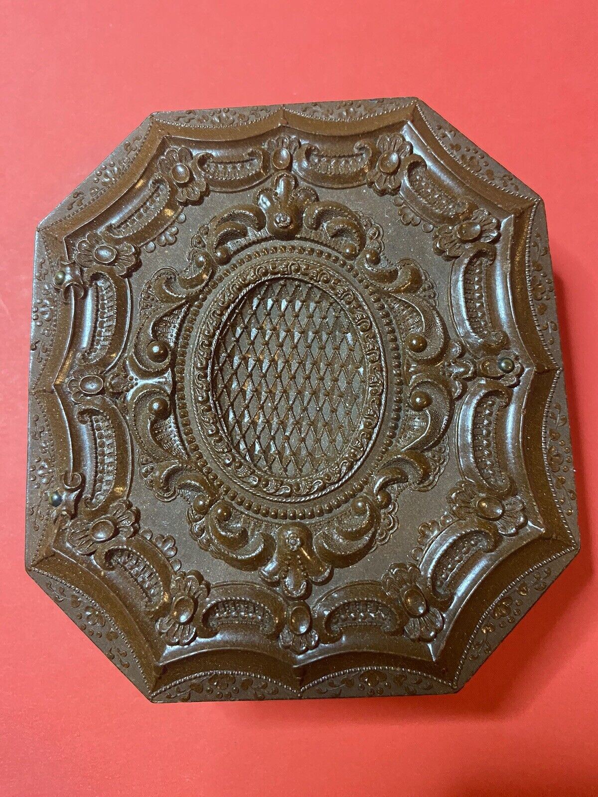 1/6 Plate Daguerreotype In Gutta Percha Octagonal Union Case Brown Minty (K-351)