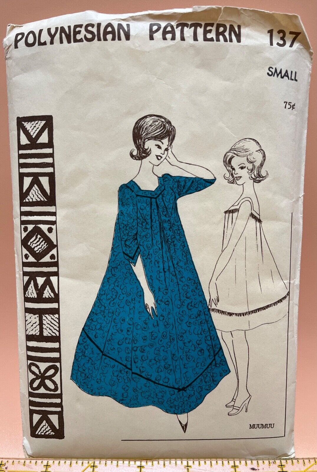 1960s Vintage POLYNESIAN PATTERN #137 MuuMuu Dress Size S Bust 30-32\