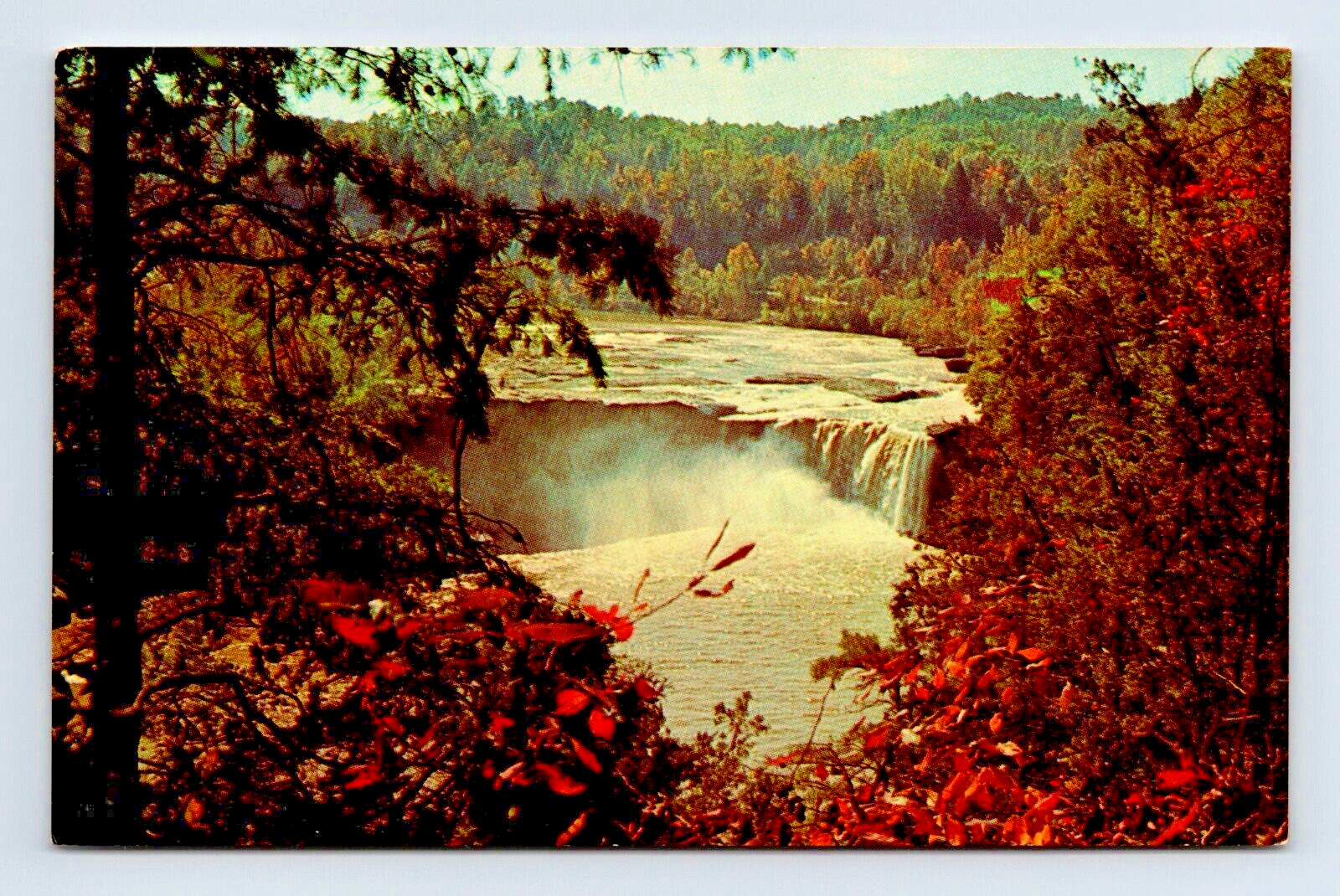 Vintage 5.5 x 3.5 in postcard unposted Cumberland Falls Corbin, Kentucky