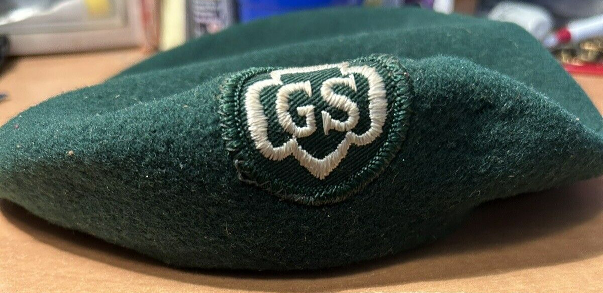 Official Girl Scout: Green Beanie Hat (Size Medium/Felt)
