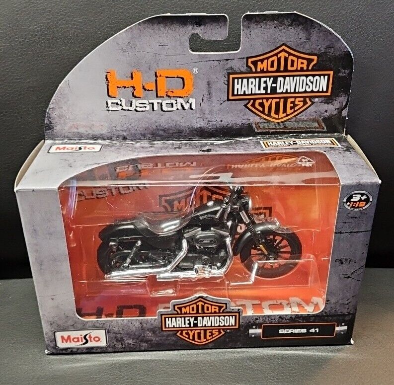 Harley Davidson H-D Custom 2014 Sportster Iron 883 Toy 1:18 Maisto New 2022