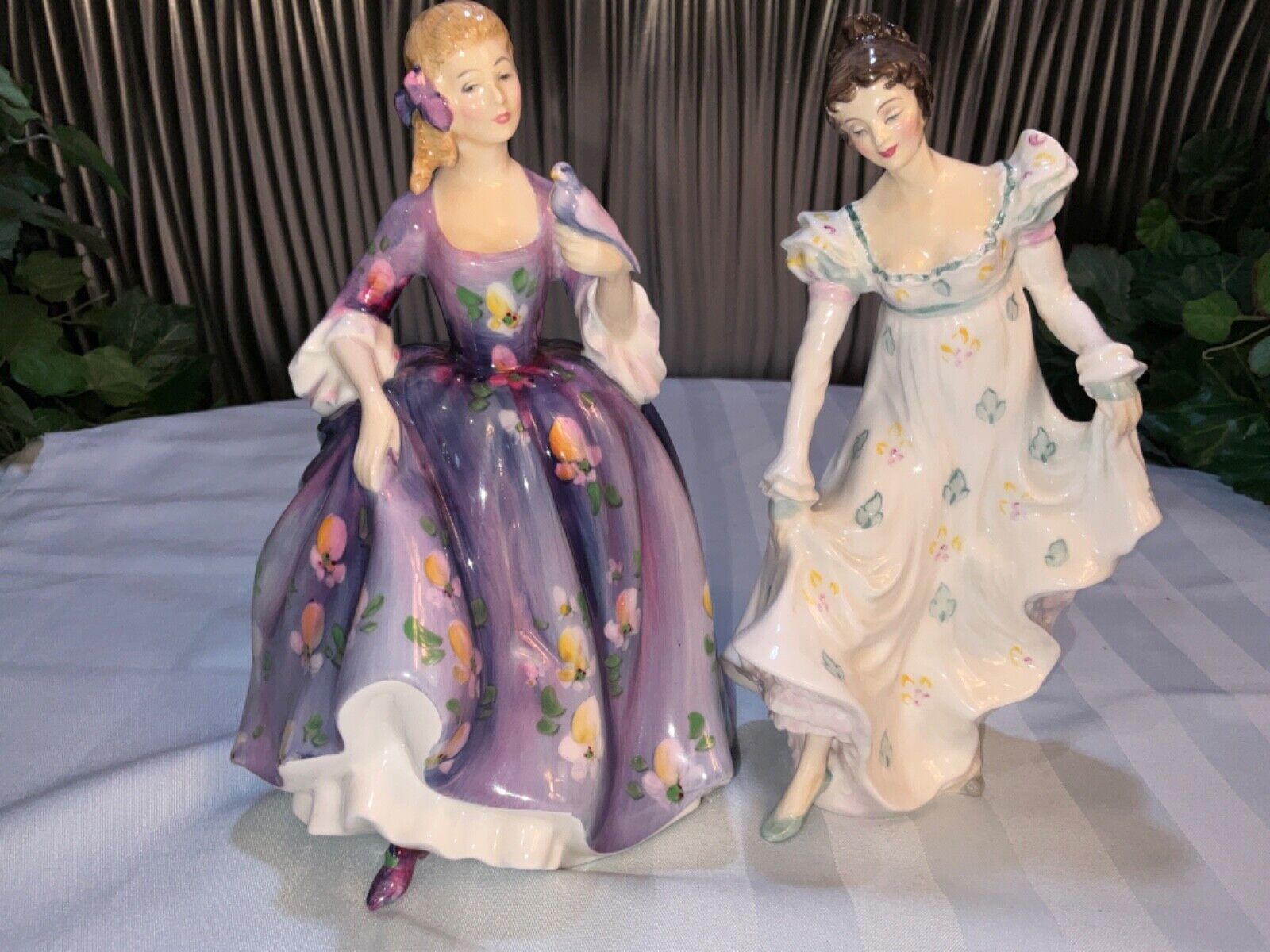 Royal Doulton Figurines ( 2 pices )