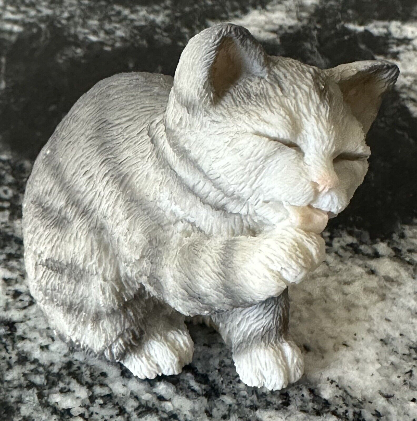 VTG Cat Figurine Bathing Licking Paw  Resin 2.5\