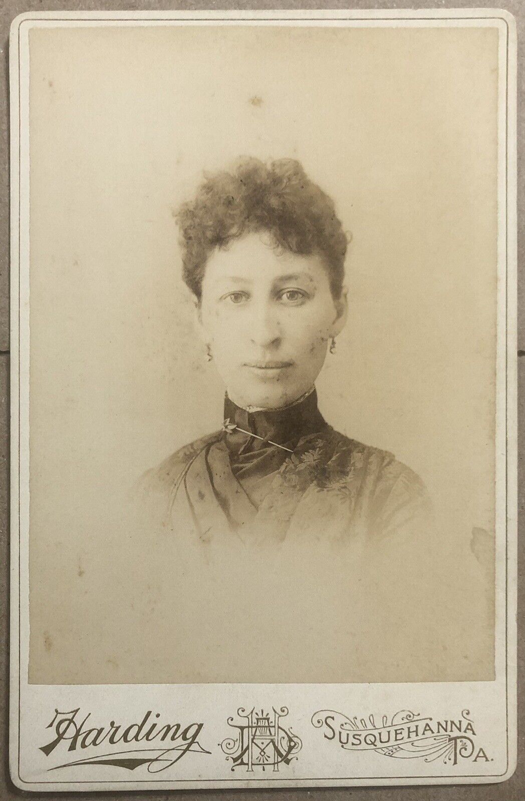 Antique Photo Cabinet Card 6.5x4 c1880 - Carrie B Lyons Shaiff  Susquehanna, PA