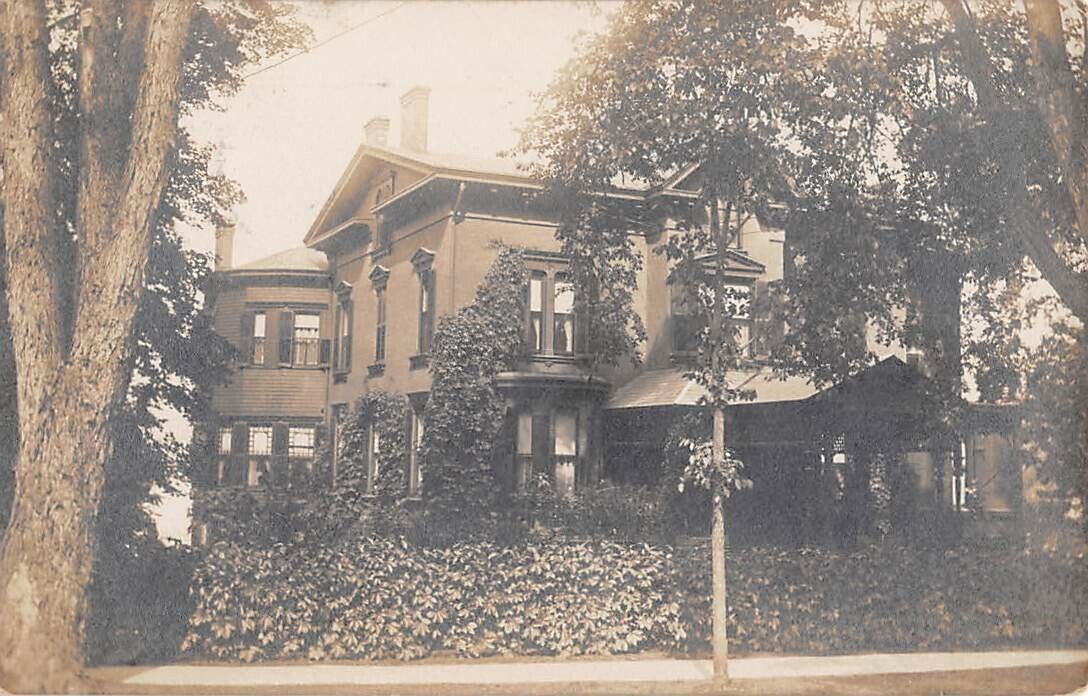 COOPERSTOWN, OTSEGO COUNTY, NY ~ PRIVATE HOME, REAL PHOTO PC ~ used 1909