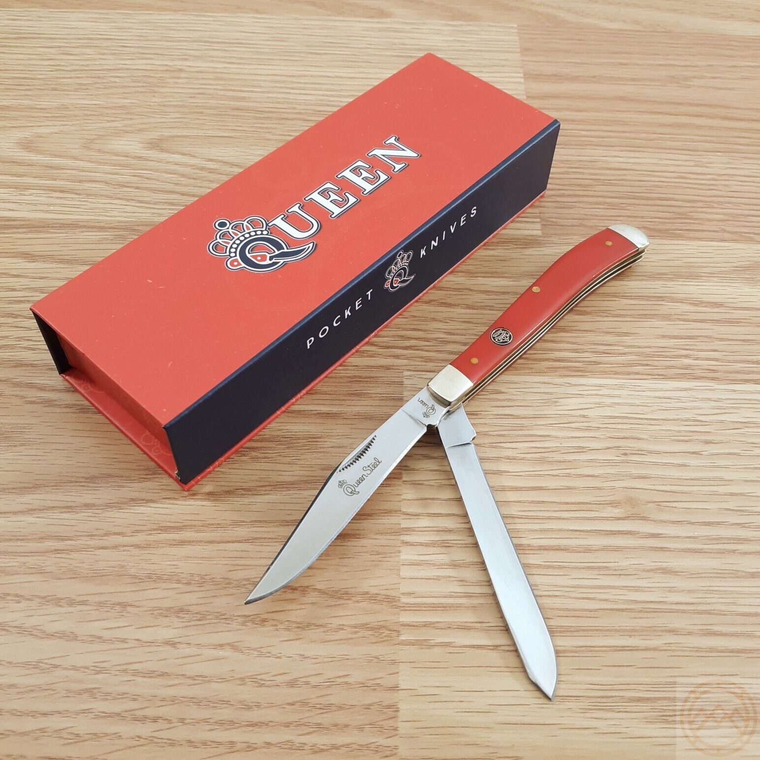 Queen Slim Trapper Pocket Knife Stainless Steel Blades Red Synthetic Handle